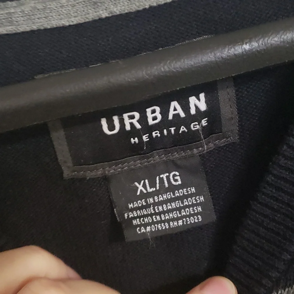 3/$15 Men's v-neck striped sweater - Picture 3 of 5